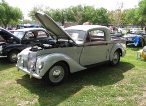 Pat & Barbara Cashman's 50 Armstrong Siddeley Station Coupe